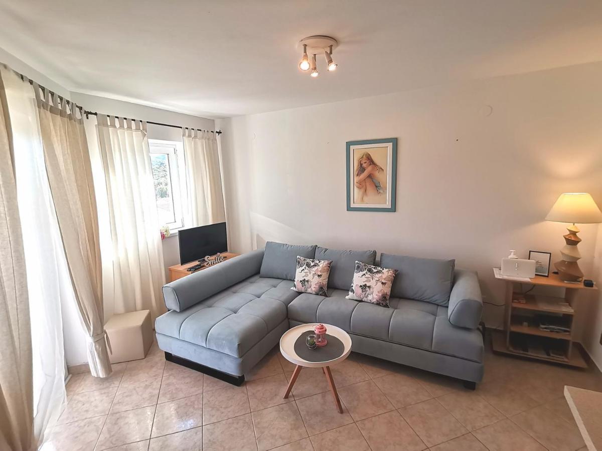 Lovely Apartment Branko Rabac With Balcony And Parking Exterior photo